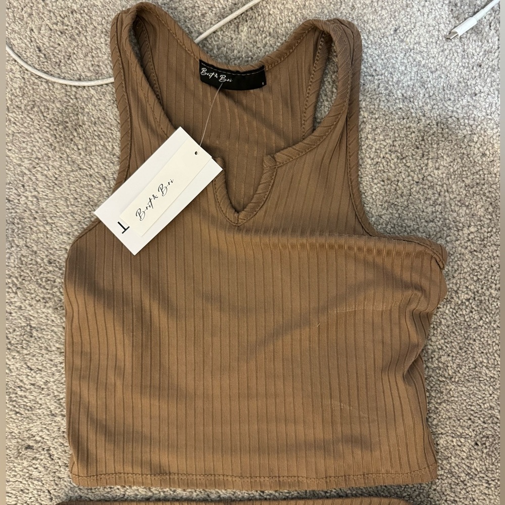 TJ Maxx two piece set - Picture 3 of 6